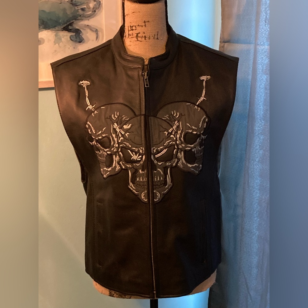 Leather vest with skulls